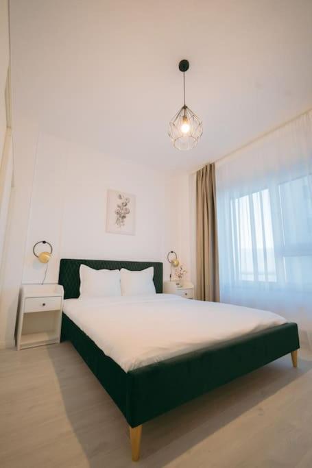House By The 6 דירה